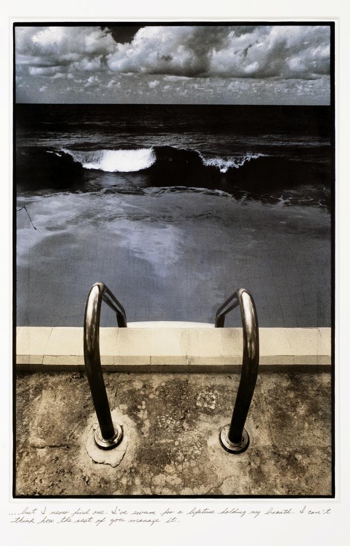 Art piece combining the pool and the ocean.